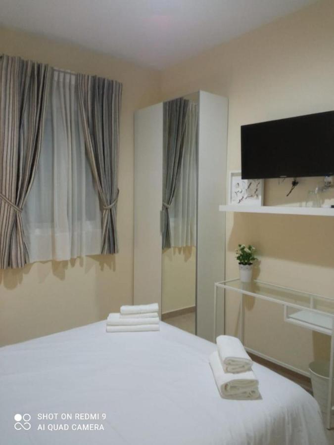 Invecar Holding Apartamento Sevilla Exterior foto