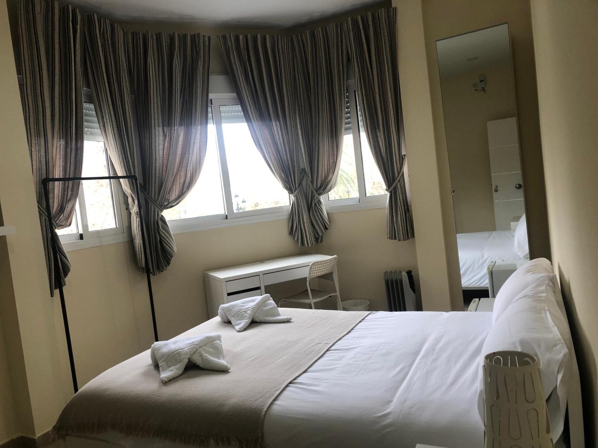 Invecar Holding Apartamento Sevilla Exterior foto